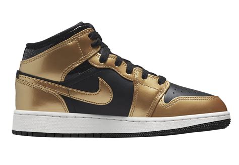 nike jordan gold schwarz|jordan 1 shoes casual.